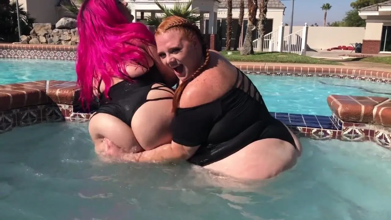 1280px x 720px - BBW Babes in Pool - Lesbian Porn Videos