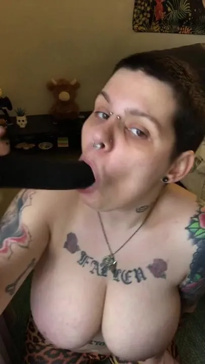 Butch Lesbians Fucking - Ugly butch lesbian dyke Billie Butch sucks BBC dildo cock - Lesbian Porn  Videos