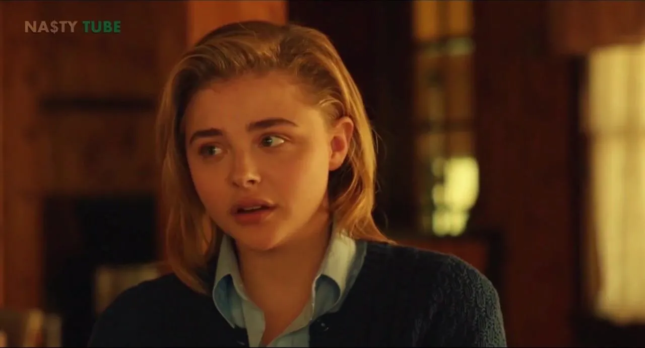 Chloë Grace Moretz Lesbian Sex - Lesbian Porn Videos