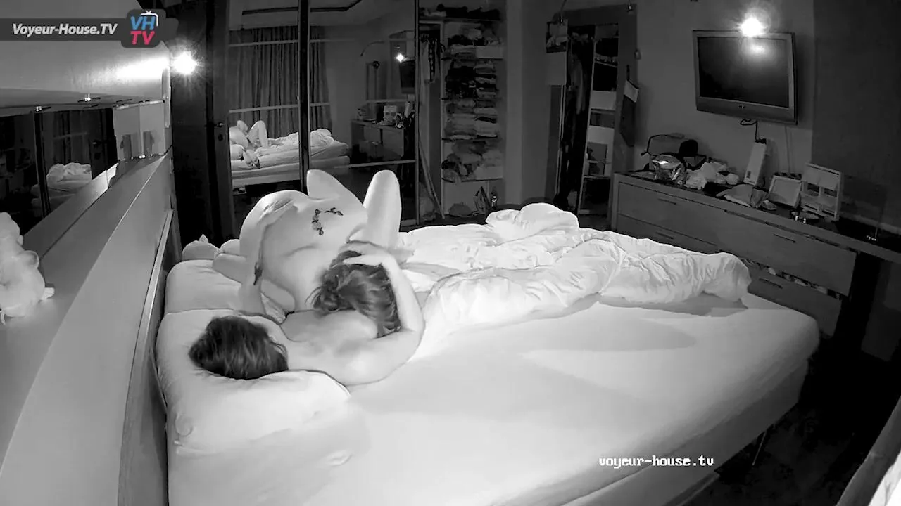 Home Voyeur Couple - Lesbian Amateur Couple Voyeur Night Vision Home Video - Lesbian Porn Videos