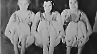 Vintage Lesbian Threesome - 1920s-30s - Lesbian Porn Videos
