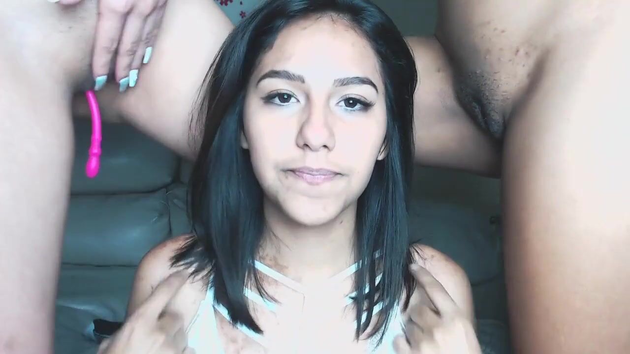 Latina Lesbians Eating Pussy - Webcam Latina Lesbian Eating Two Girls Pussy - Lesbian Porn Videos