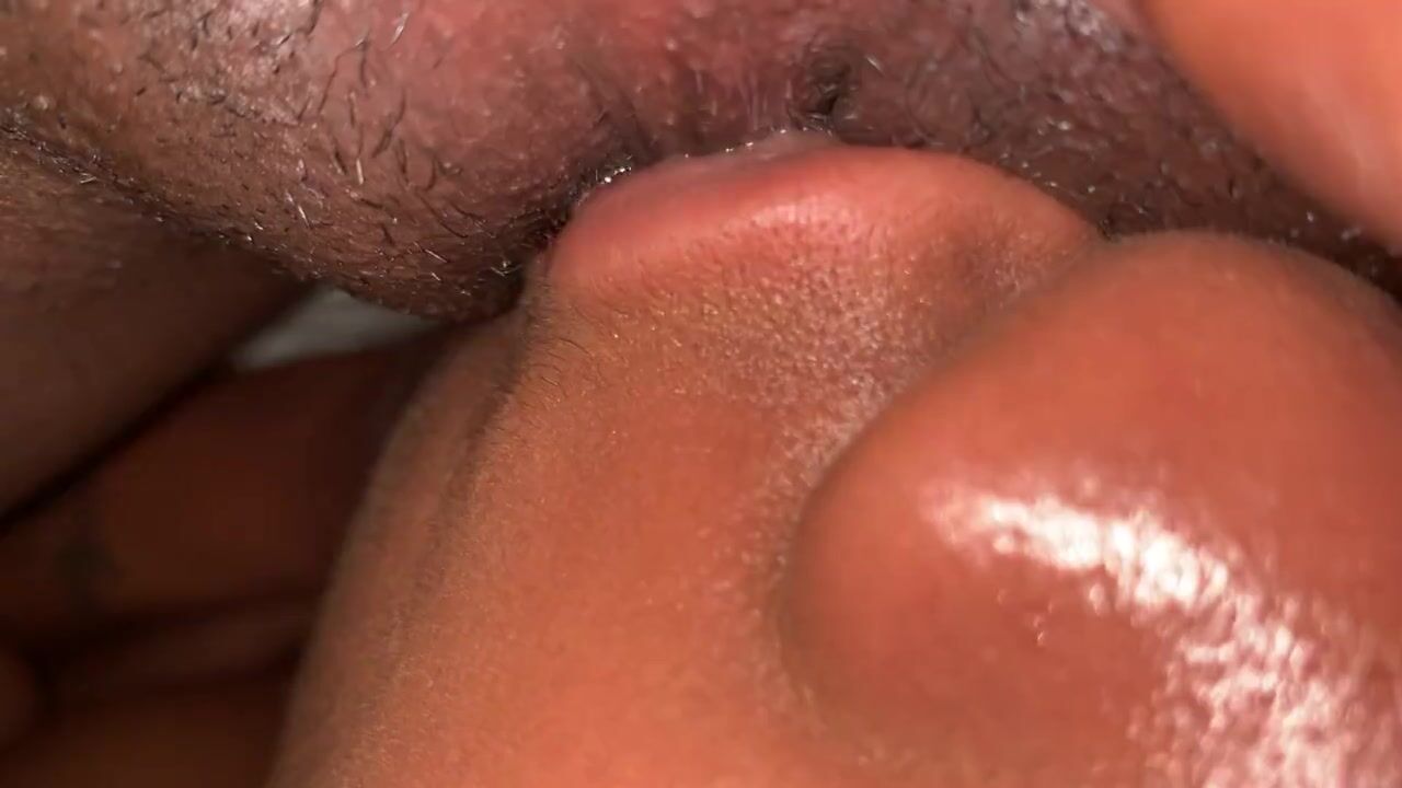 SUCKING MY GF BIG CLIT UNTIL SHE CUM IN MY MOUTH !! - Lesbian Porn Videos